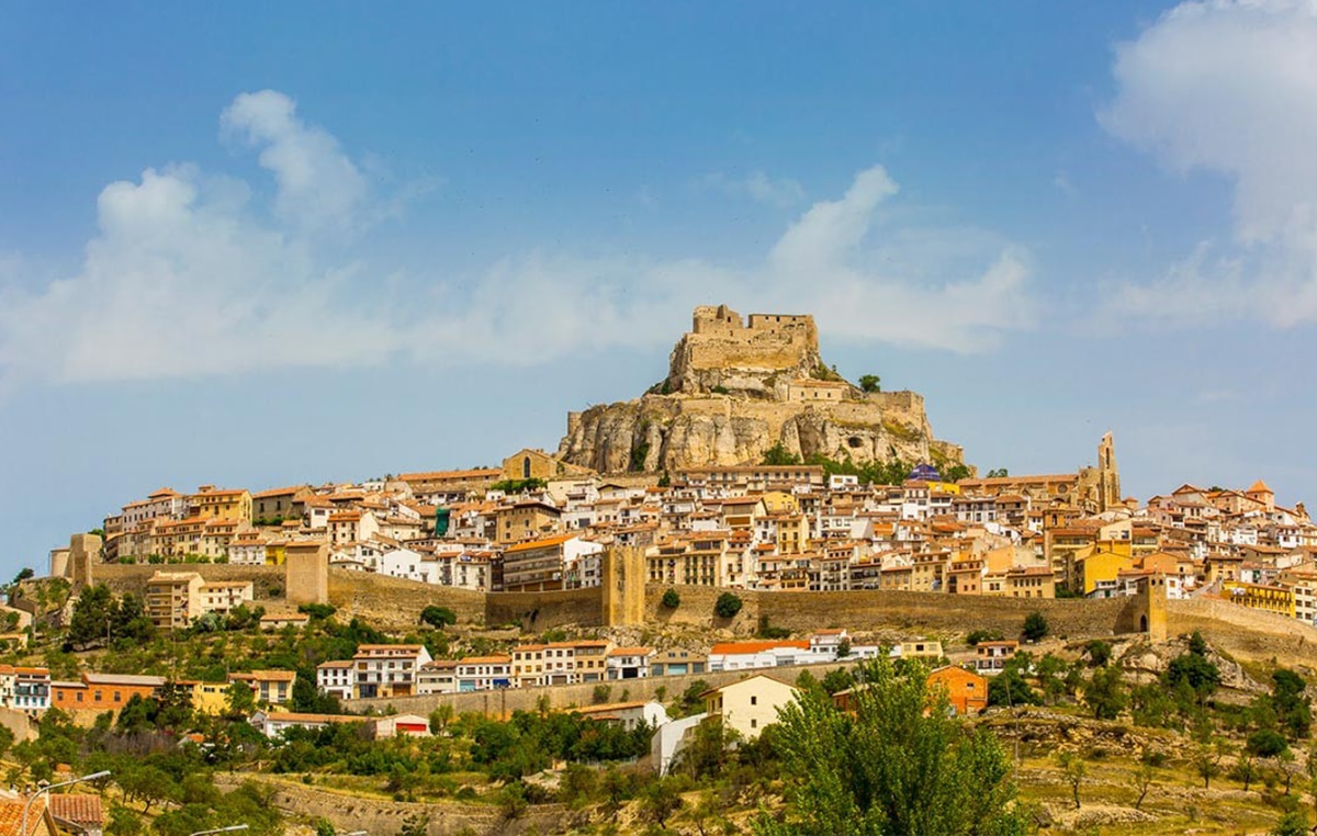 The MOST BEAUTIFUL VILLAGES of Spain. Trujillo, Cadaqués, Valldemossa ...